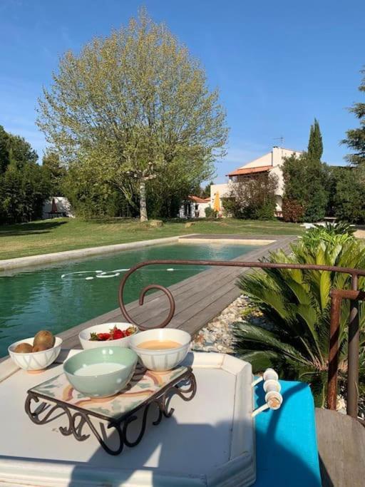 Petit Mas Calme Typique Du Sud ! Villa Valergues Exterior photo